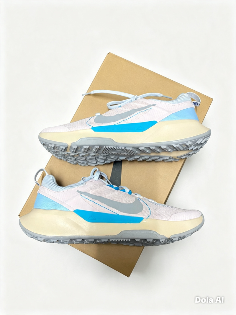 Women’s shoes