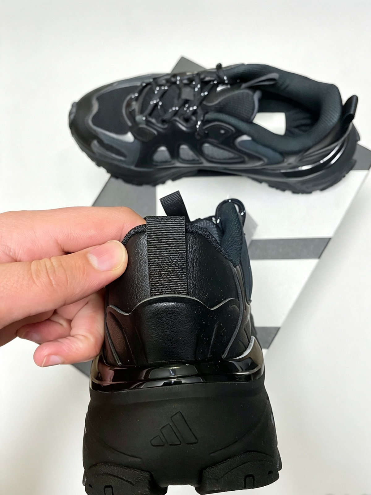 Adidas Shadow Valley – Core Black – Brand New