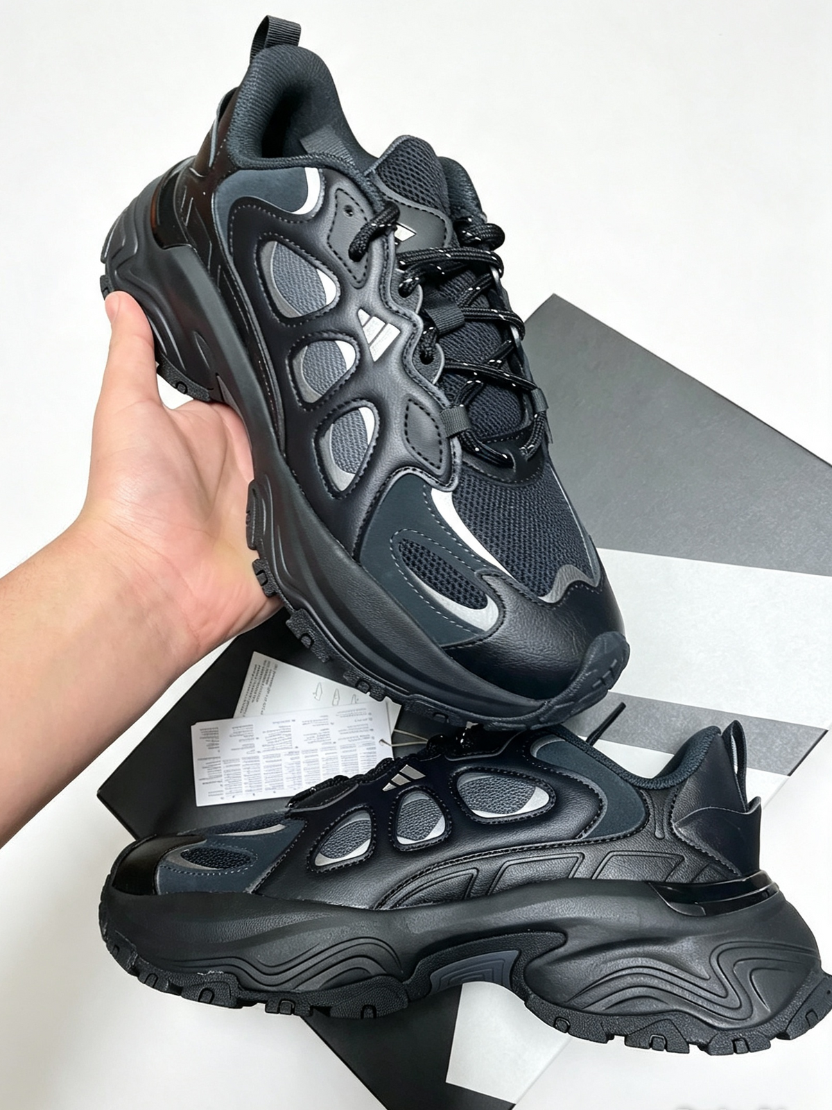 Adidas Shadow Valley – Core Black – Brand New