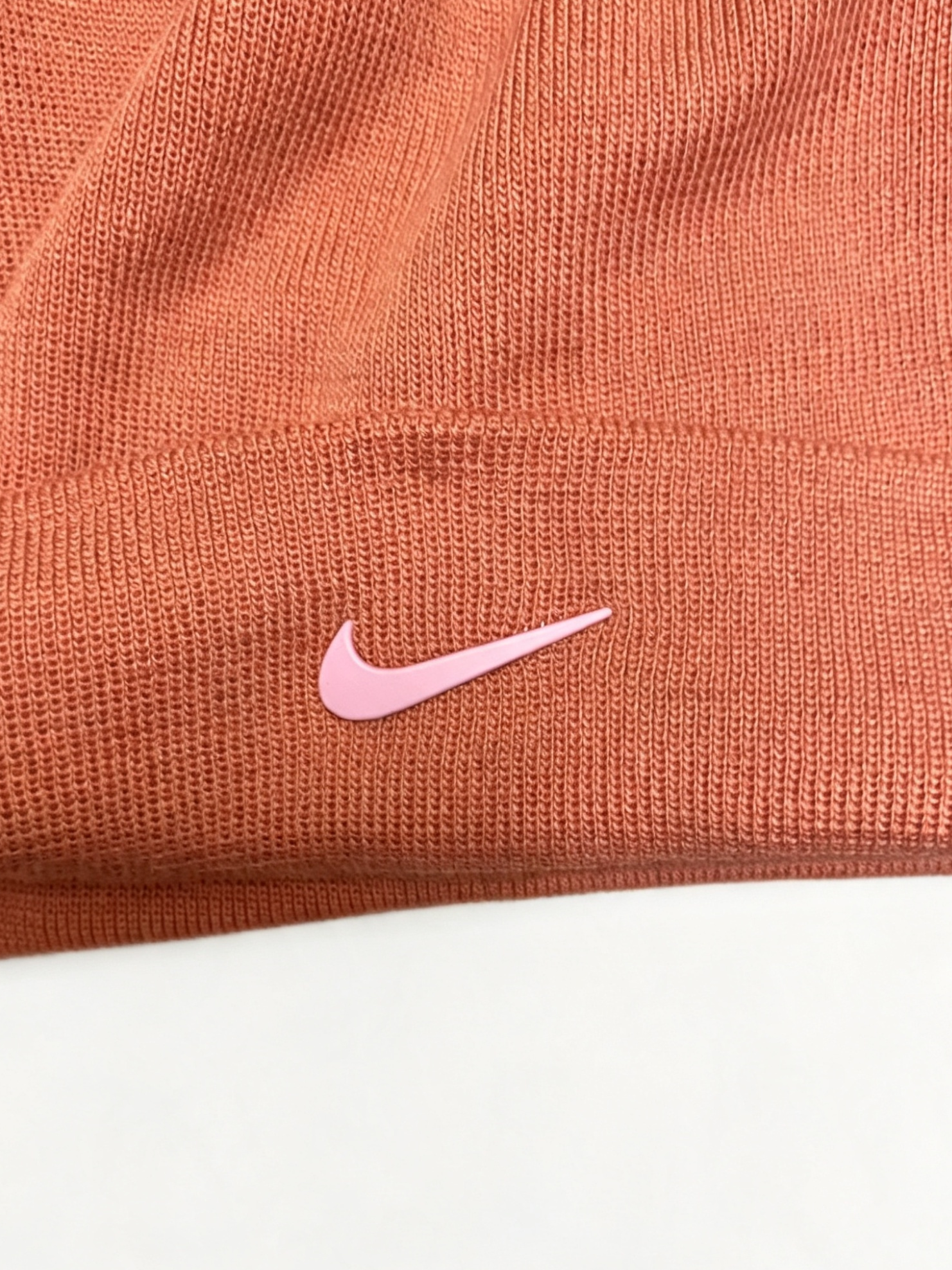 Nike Cuffed Beanie Hat – Coral / Pink Swoosh – Brand New With Tags