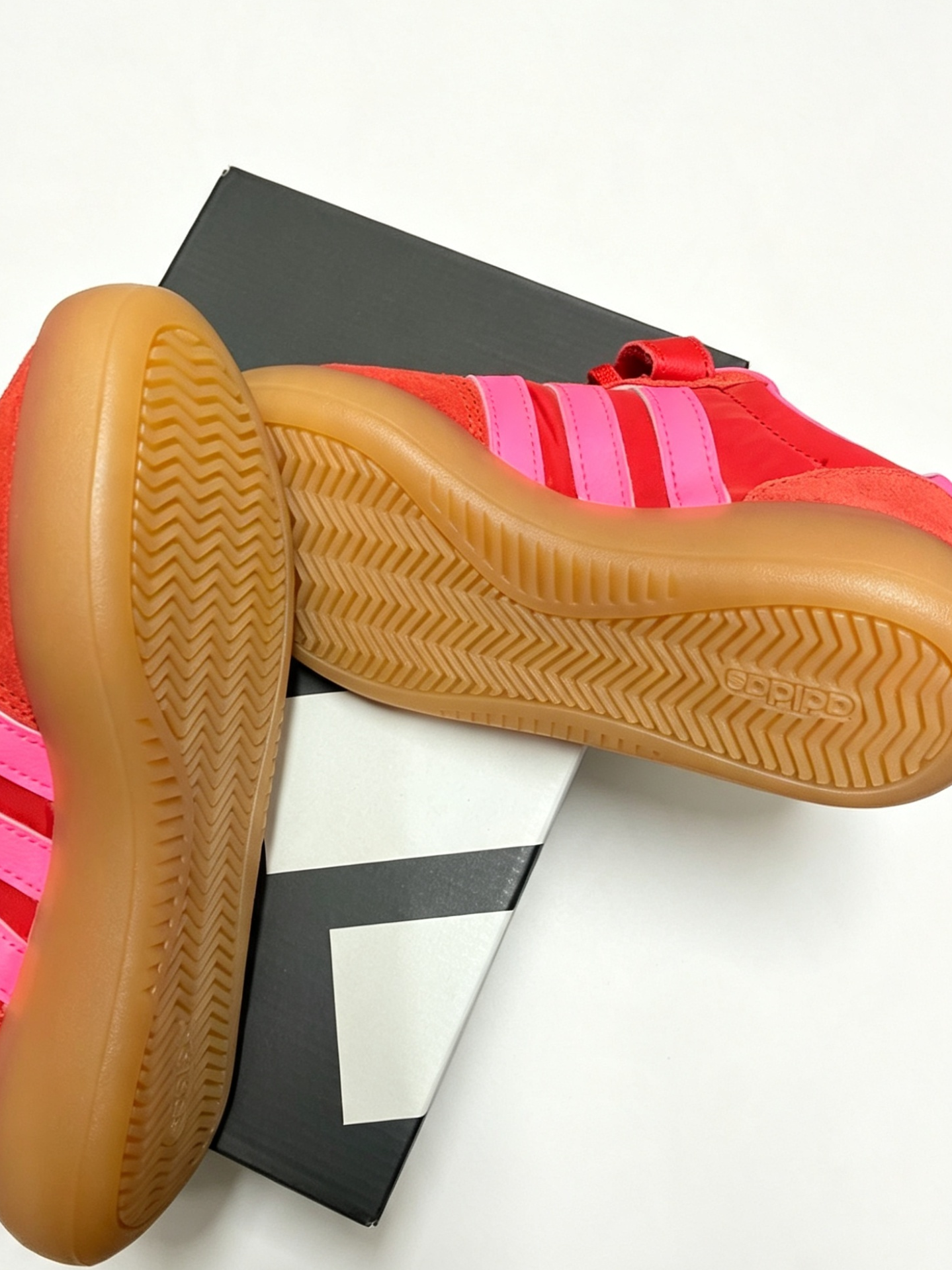 Adidas Originals Barreda – Red / Pink / Gum – Brand New In Box