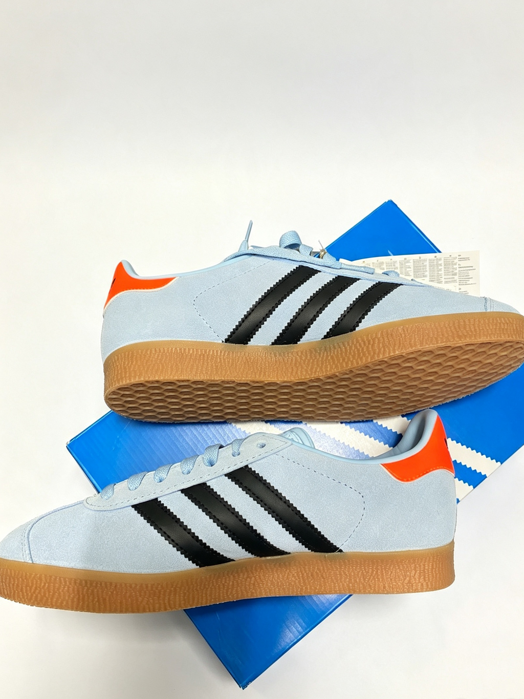 Adidas Originals Gazelle – Light Blue / Black / Orange – Brand New In Box