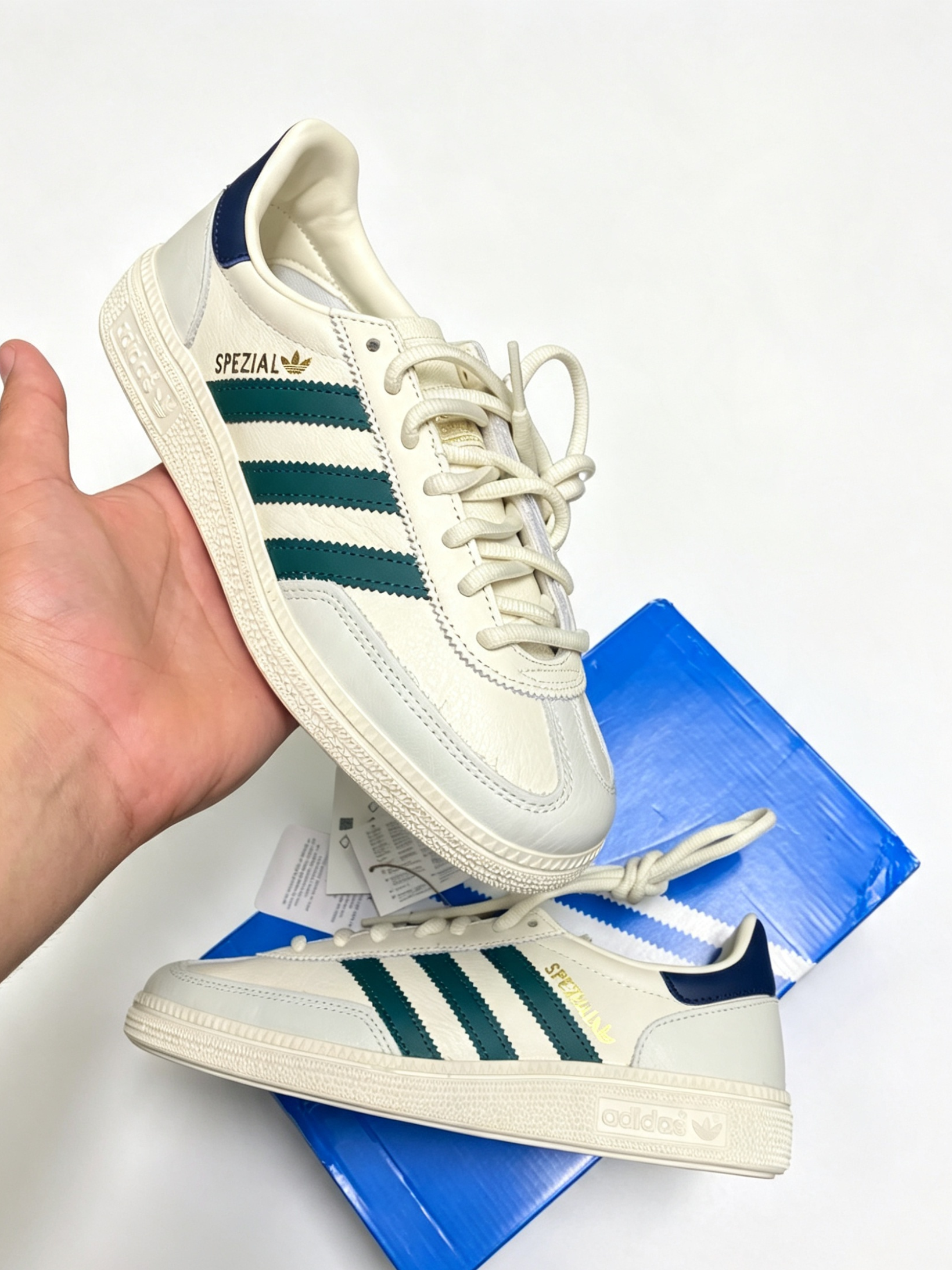 Adidas Originals Handball Spezial – Off-White / Green / Navy – Brand New